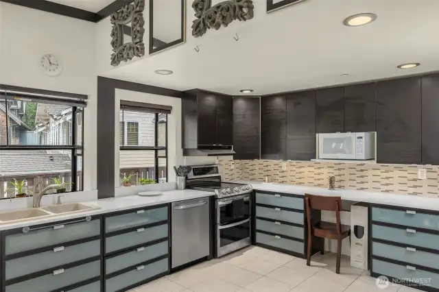 Another view of the kitchen