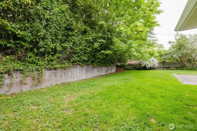 Mature landscaping