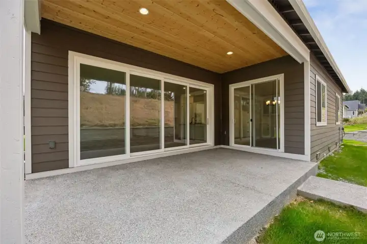 Covered back patio with multi-slide doors