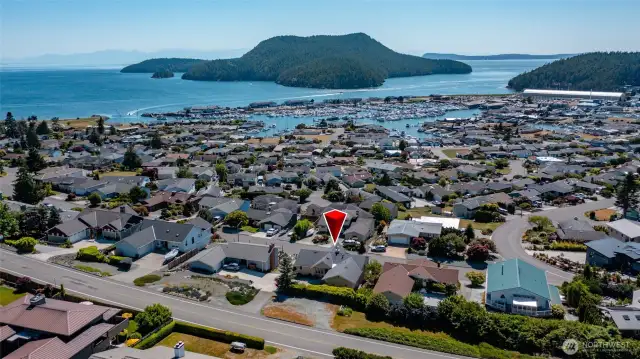 Located between Anaco beach rd (upper) and Bradley Dr. below. Plenty of off street parking...