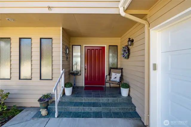 Welcoming entrance...