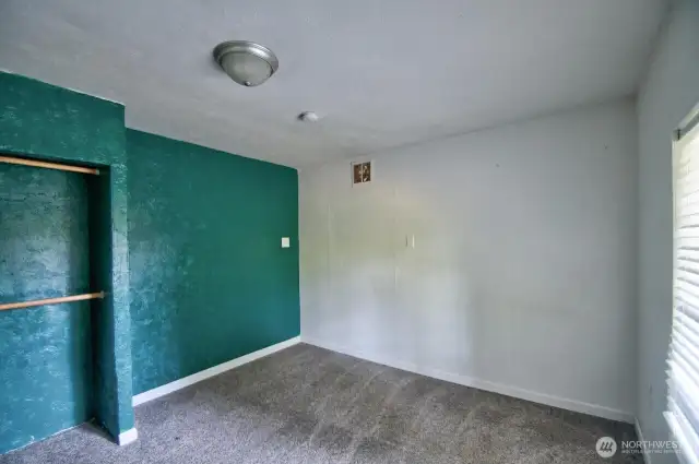Second bedroom