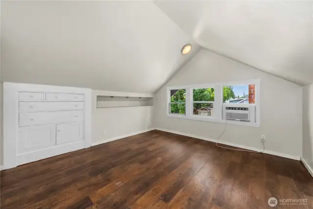 Primary ensuite with built-ins.