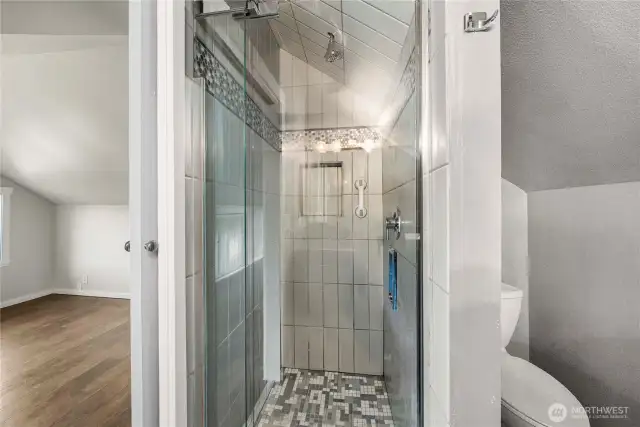 Primary ensuite bathroom.