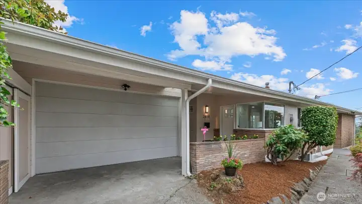 Large 690 s.f. 2-Car Plus Tandem Garage