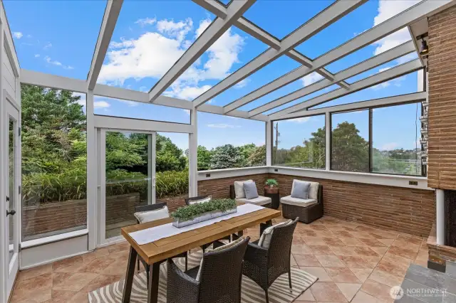 All Year Around Sunroom