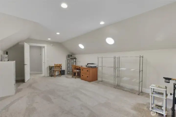 Amazing bonus room with endless opportunities