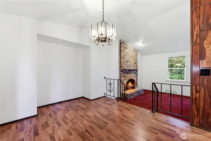 Dining room adjacent to the kitchen