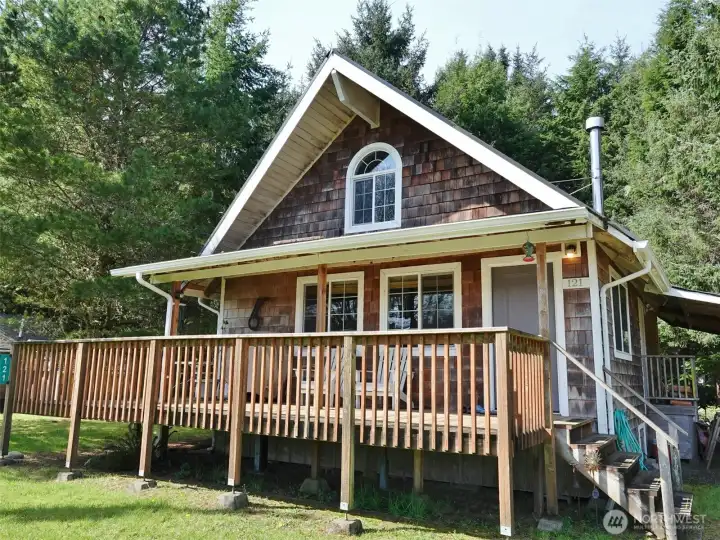 Front of the home w/ Deck.