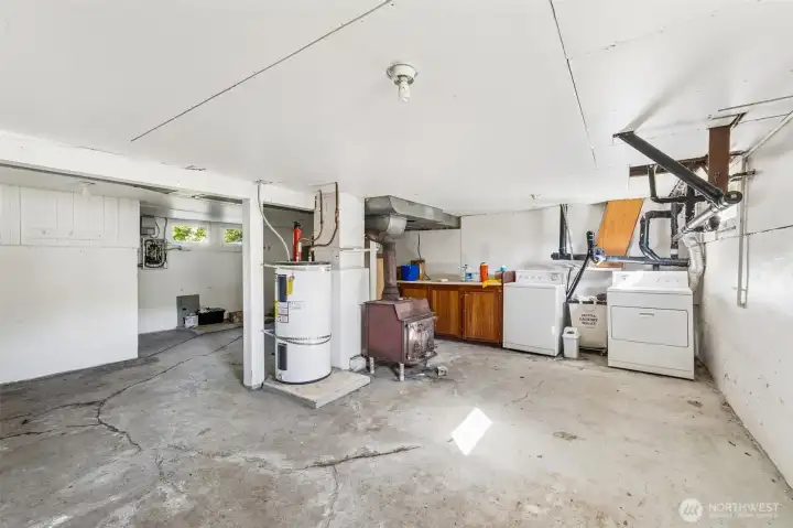 Laundry / Basement