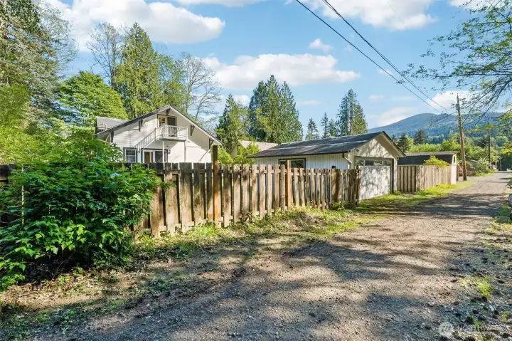 2-car detached garage