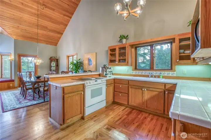 Open and functional kitchen