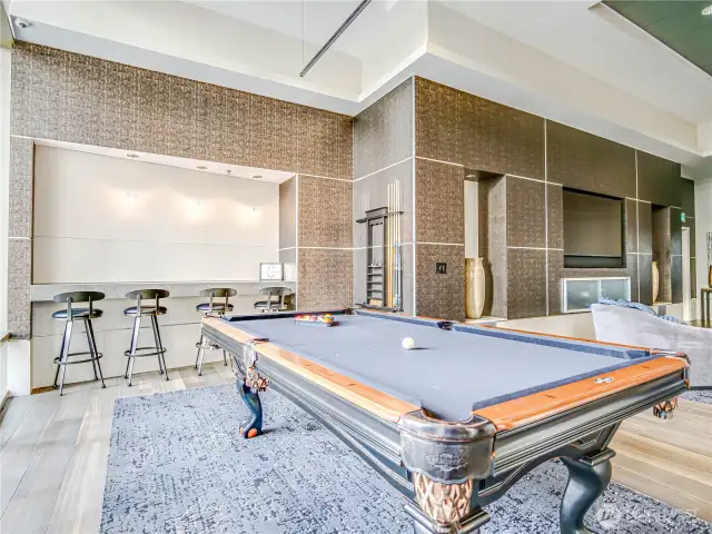 Owners club billiards table