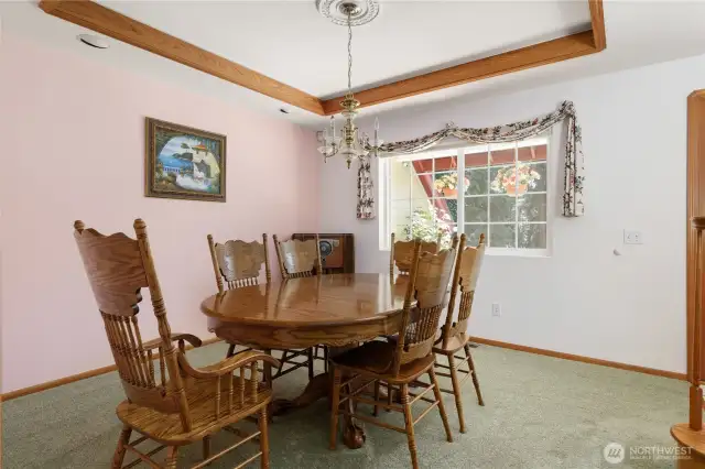 Dining room off the entry