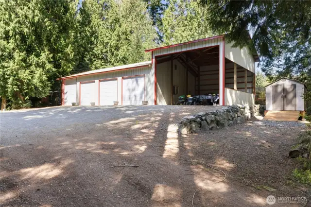Shop/carport/storage shed/parking