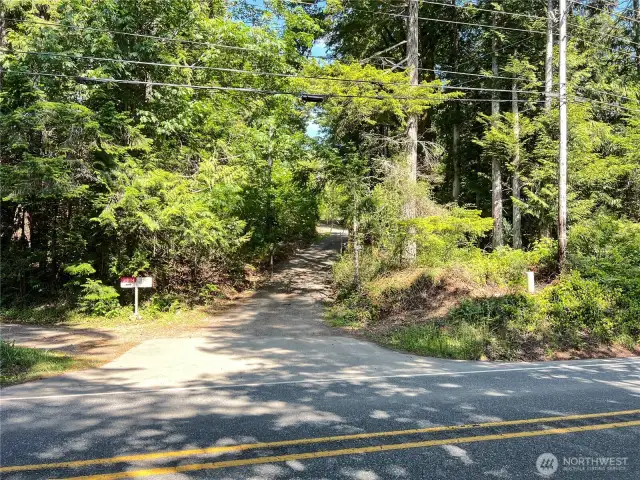 Driveway from road