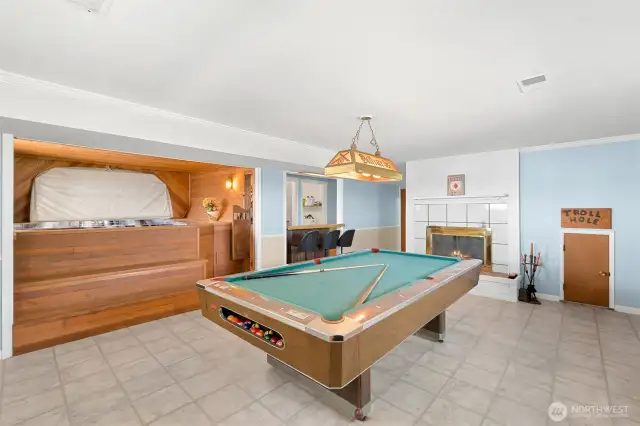 Downstairs - Bar, Pool Table, and HOT TUB