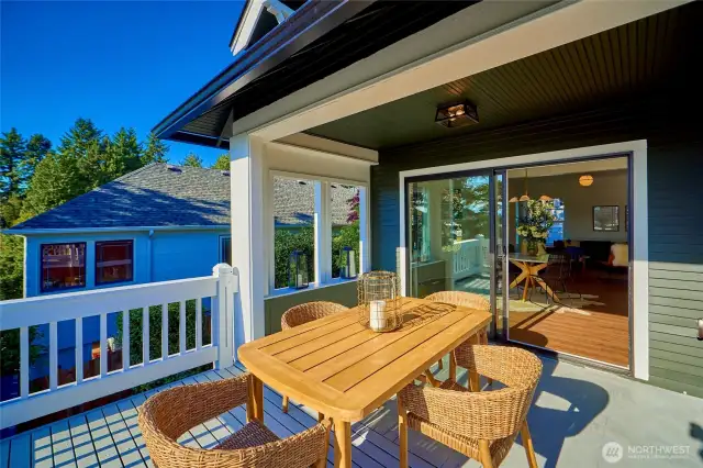 An extension of the living space, this deck faces all the western views.