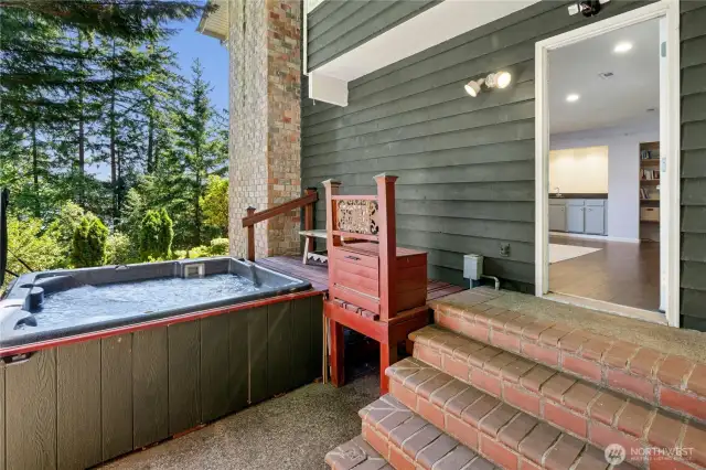 Hot tub!