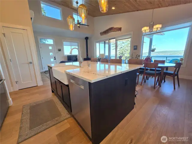 Farmhouse Sink and Stainless Steel Appliances