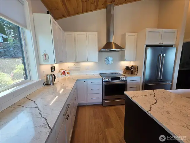 Under-Cabinet Lighting throughout your ultra-modern kitchen
