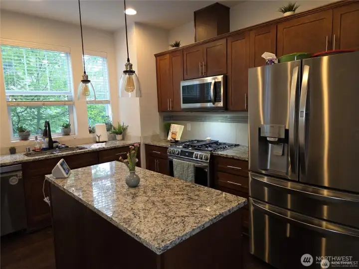 Great counter space