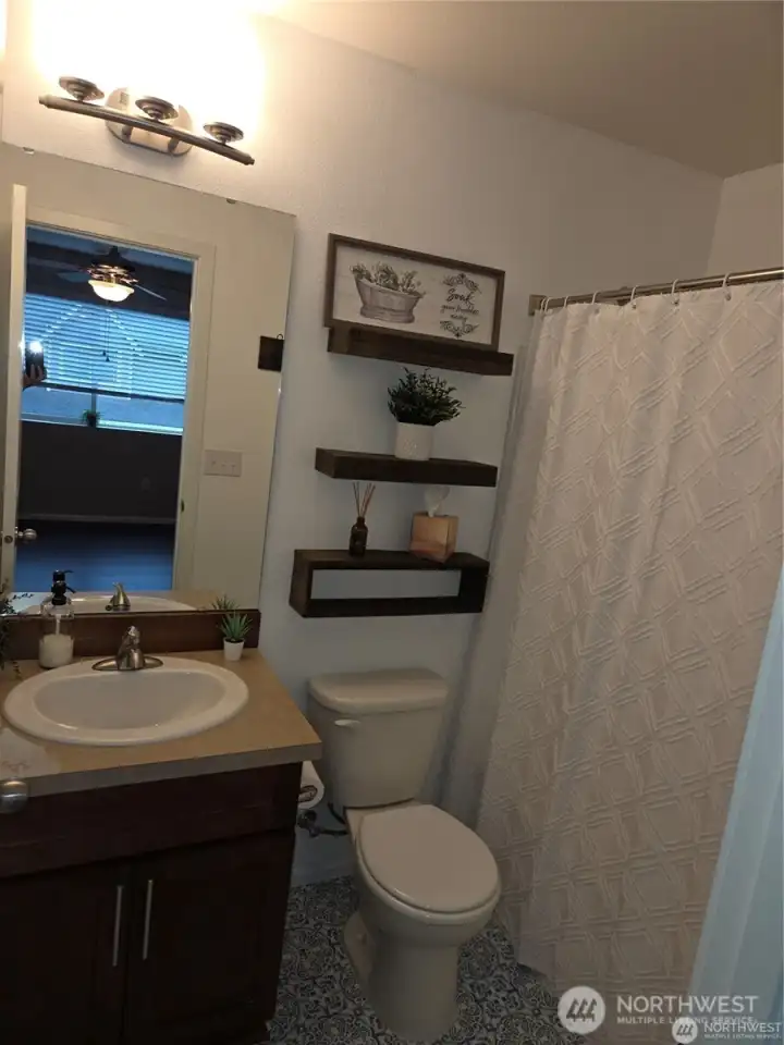 Full bath for primary bedroom #2