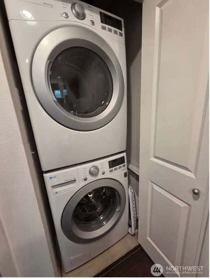 Washer Dryer on Bedrm level