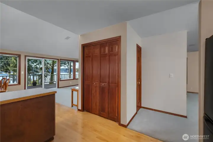 Create meals in a kitchen with plenty of storage close by in a walk-in pantry. Create meals in a kitchen with plenty of storage close by in a walk-in pantry.