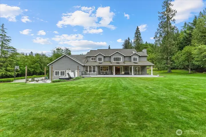 Private acreage setting offers room to unwind and explore