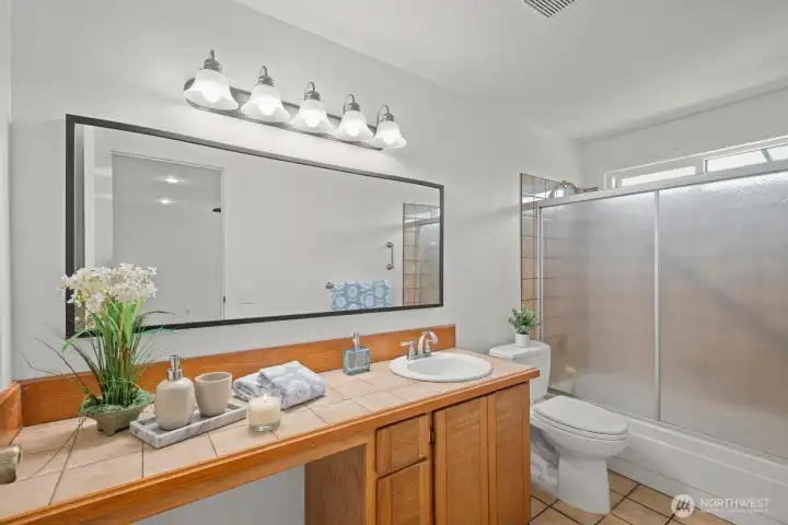 Plenty of counter space in the primary bath.