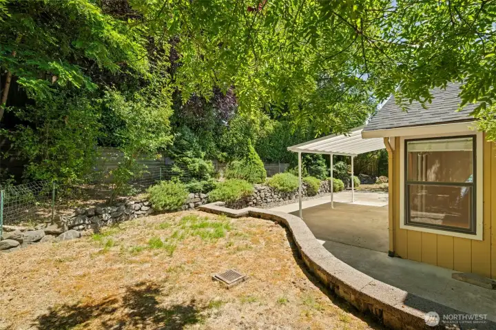 Mature landscaping.