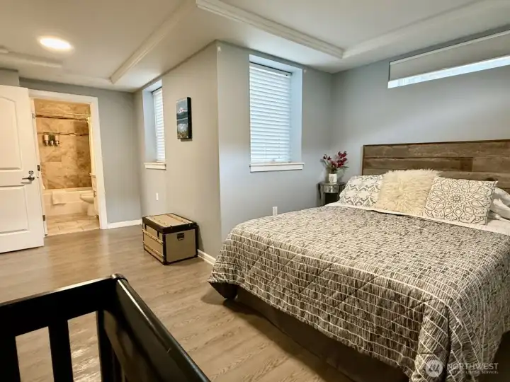 Unit B guest bedroom
