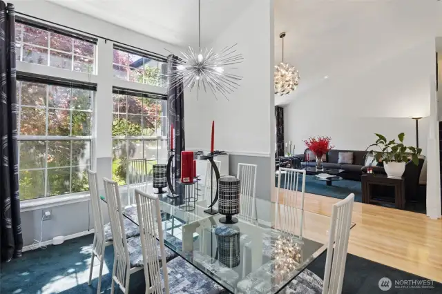 Beautiful dining room setting