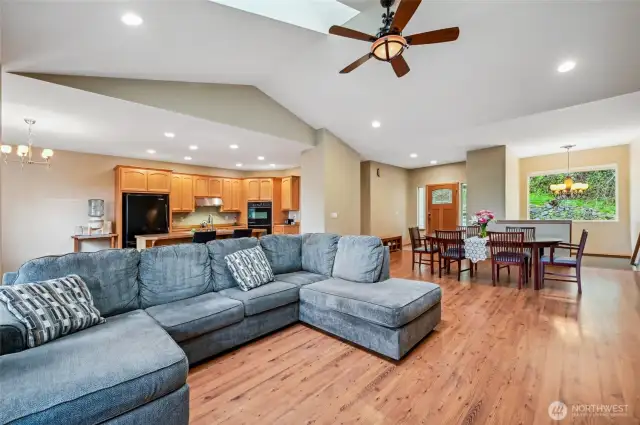 Living Room/Dining/Kitchen