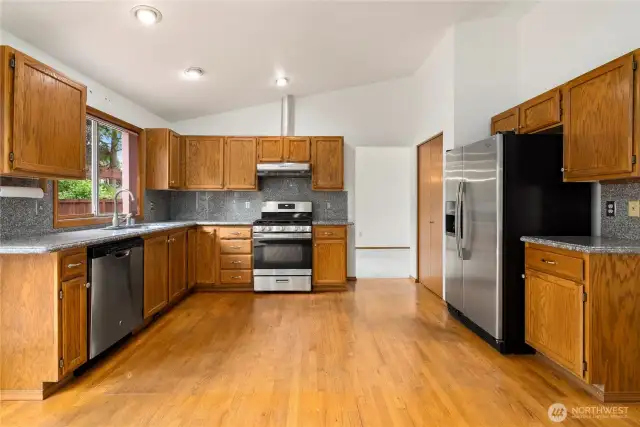 Kitchen with Eating Space