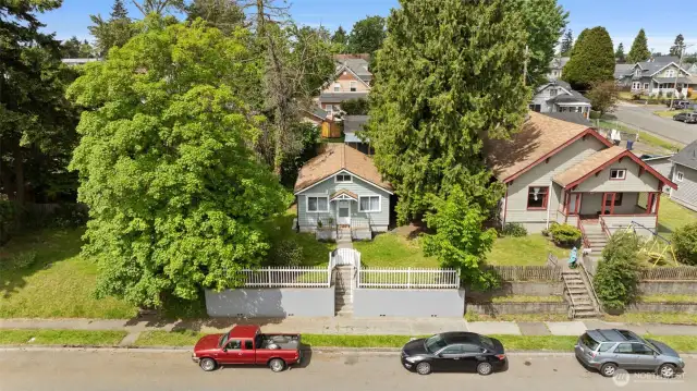 Front of Home   Looking West