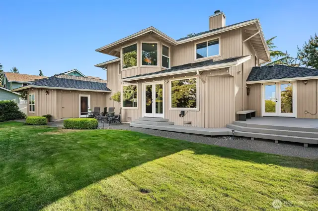 Several options when it comes to enjoying and entertaining friends in the backyard.