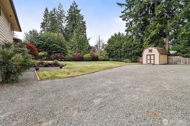 Plenty of room for RV parking with septic connect for rv drain!