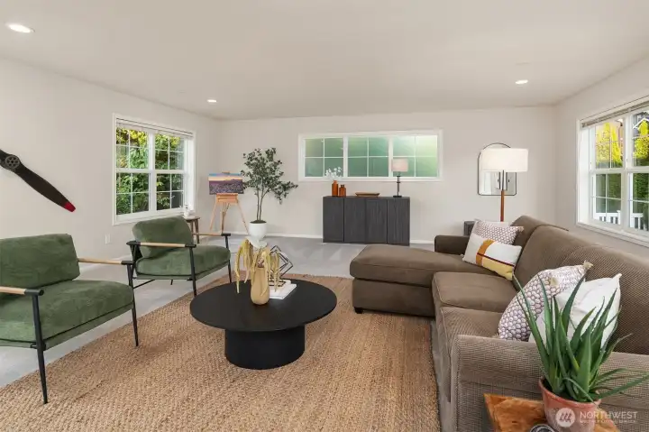 ~700 sqft of living space!