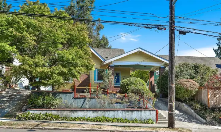 Located in the desirable Mount Baker neighborhood, you'll be just moments away from Lake Washington, parks, shopping, restaurants, Mt. Baker Light Rail Station & other transit.