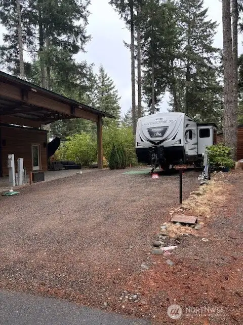 13 HEMLOCK 1652 SQ FT VACANT LOT WITH ALL UTILITIES