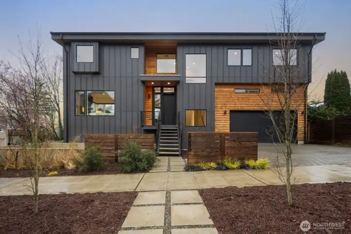 Welcome to 5059 37th Ave SW