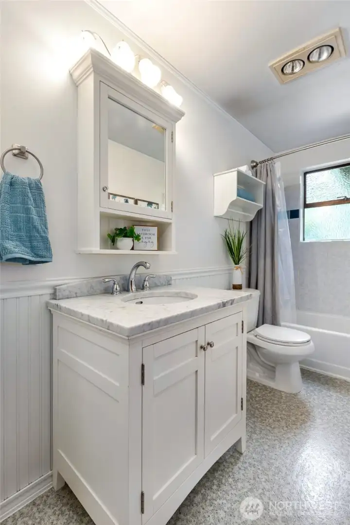 Main Full Bath