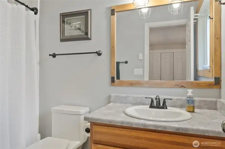 Primary bathroom ensuite