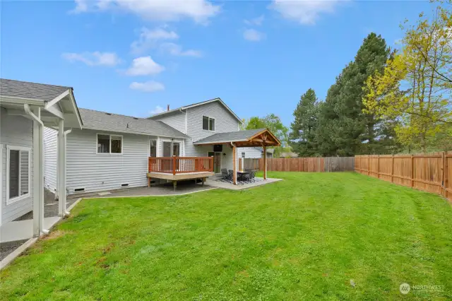 Large backyard for entertaining/yard games. Back gate opens up for quick access to the trails nearby.