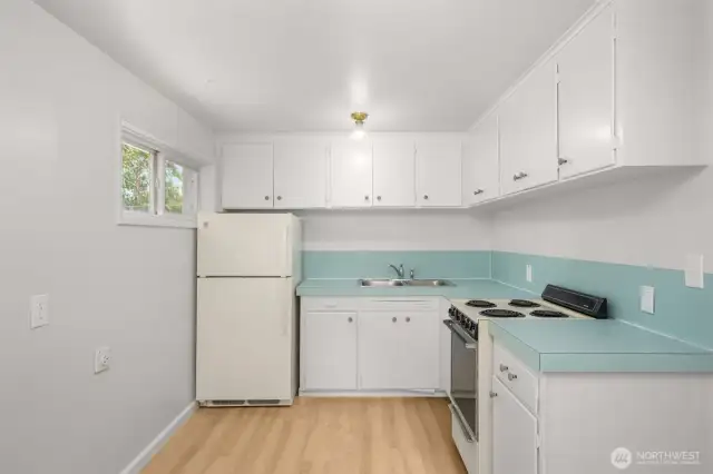Kitchen with eating area