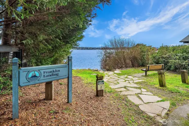 Just a short walk to Franklin Landing, where you can launch a paddleboard or kayak—or simply relax by the beach.