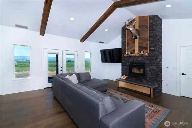 Custom wood fireplace Xtraordinaire