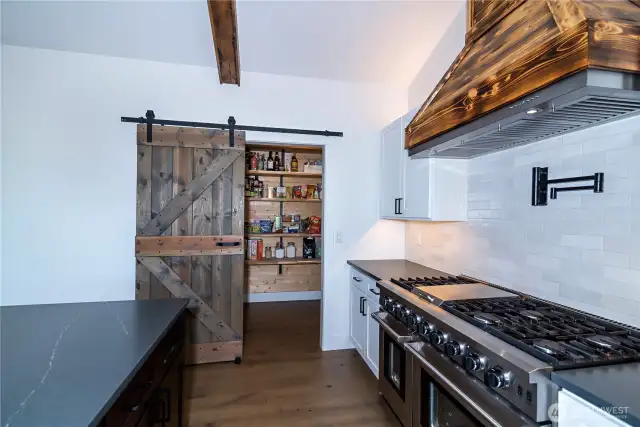 Commercial gas range with pot filler